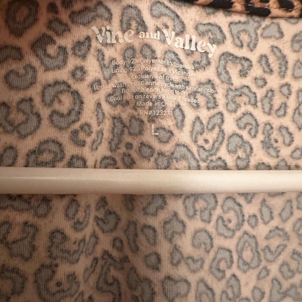 Leopard Print Short Sleeve Top - Picture 2 of 3